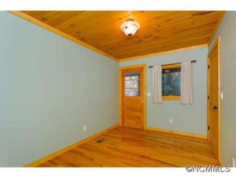 465 Chunns Cove Road Asheville NC 28805