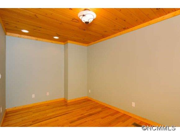 465 Chunns Cove Road Asheville NC 28805