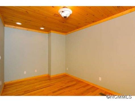 465 Chunns Cove Road Asheville NC 28805