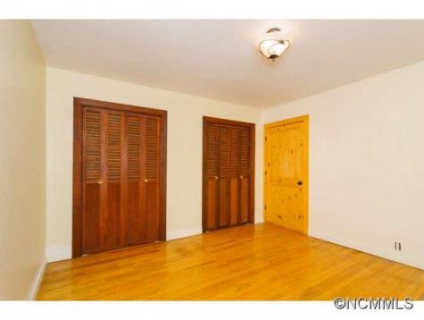 465 Chunns Cove Road Asheville NC 28805