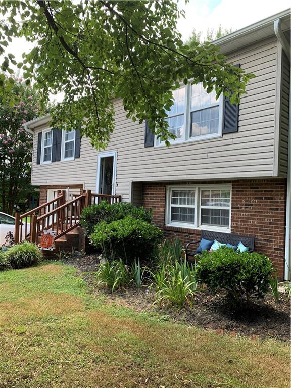 471 Heritage Farm Road Hickory NC 28601