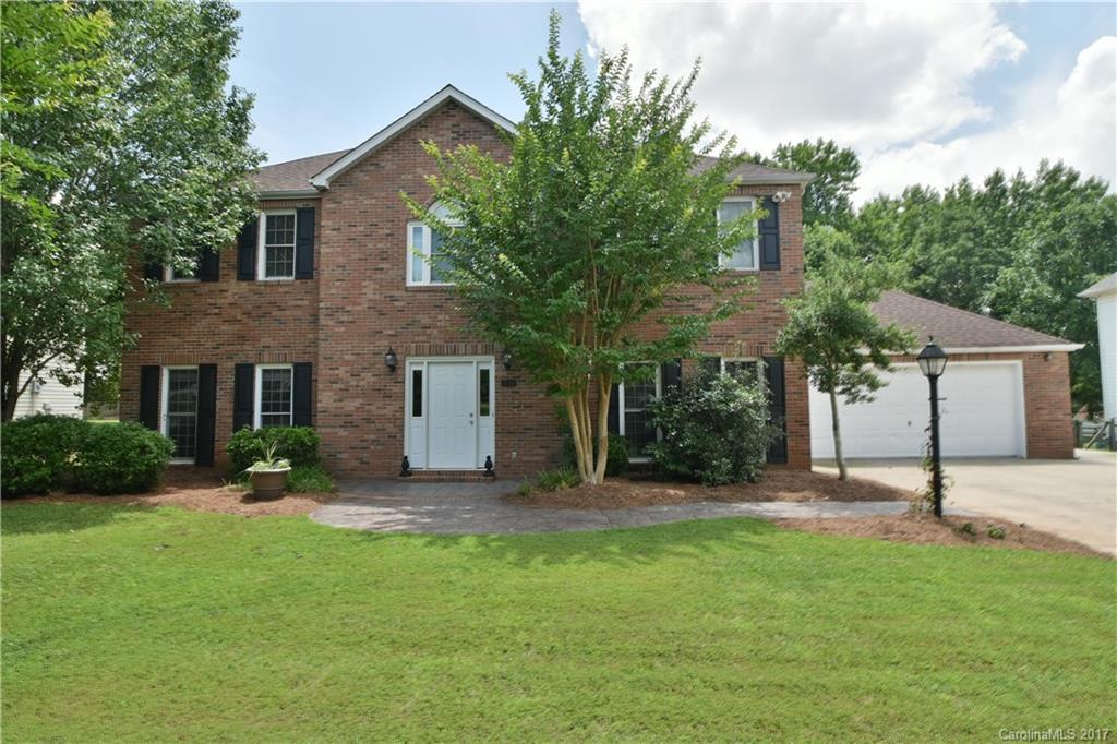 1714 Walnut Crest Lane Matthews NC 28105