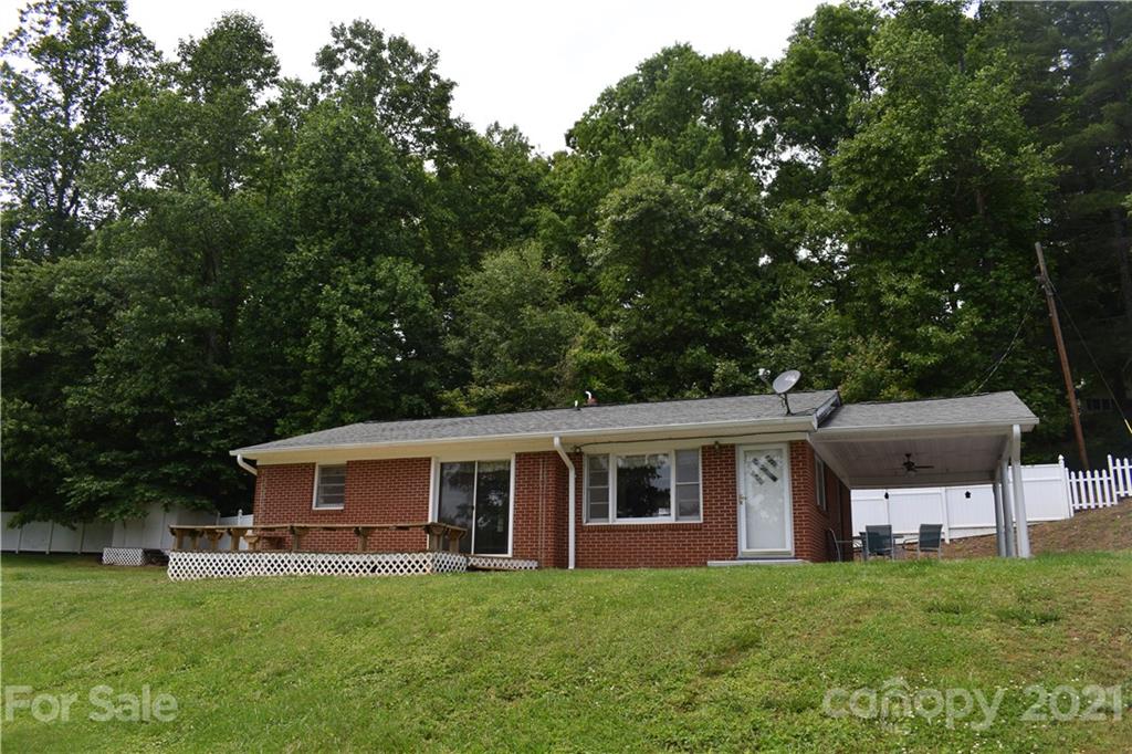 75 Pinewood Drive Marion NC 28752