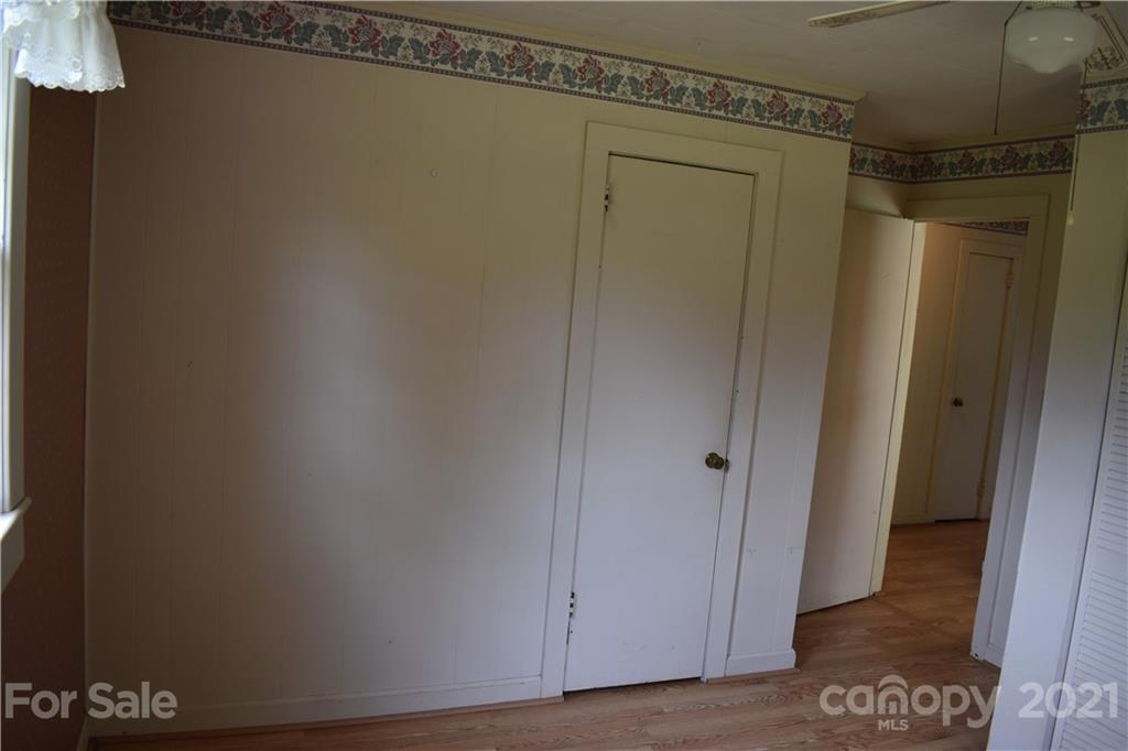 75 Pinewood Drive Marion NC 28752