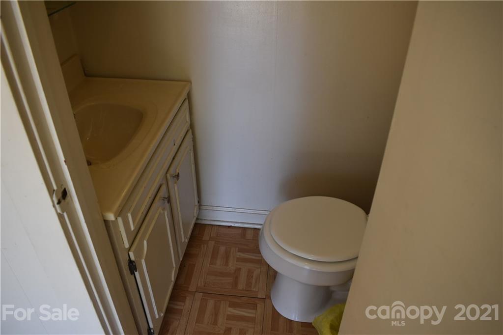 75 Pinewood Drive Marion NC 28752