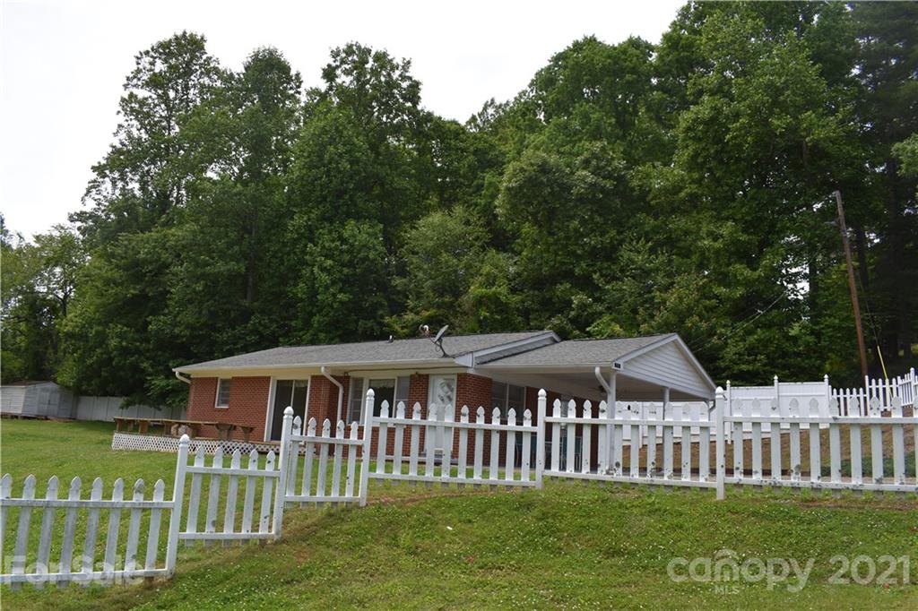75 Pinewood Drive Marion NC 28752