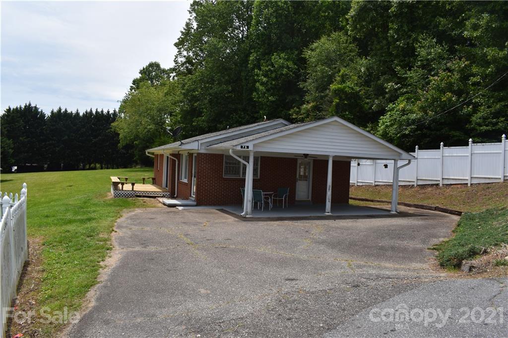 75 Pinewood Drive Marion NC 28752
