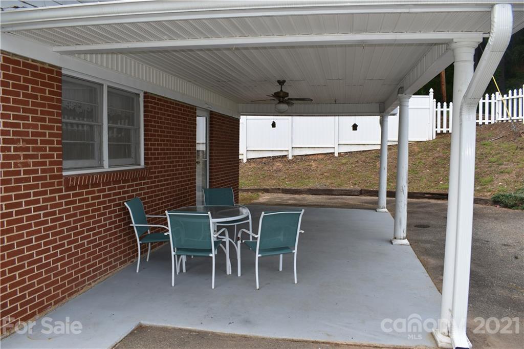 75 Pinewood Drive Marion NC 28752