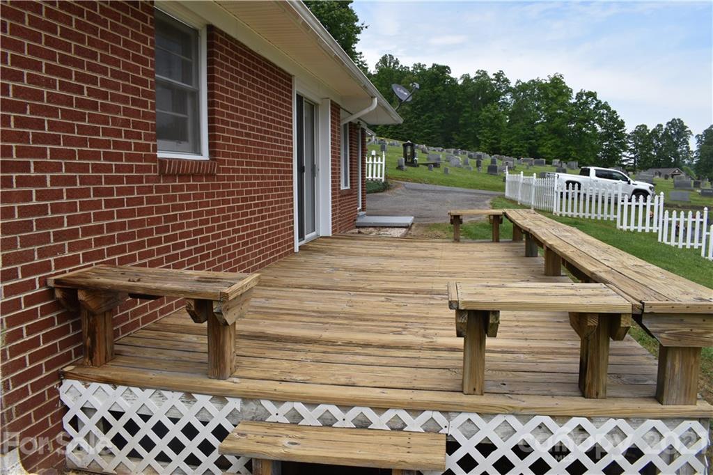 75 Pinewood Drive Marion NC 28752
