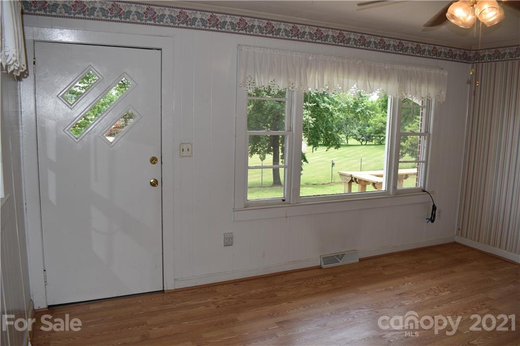 75 Pinewood Drive Marion NC 28752