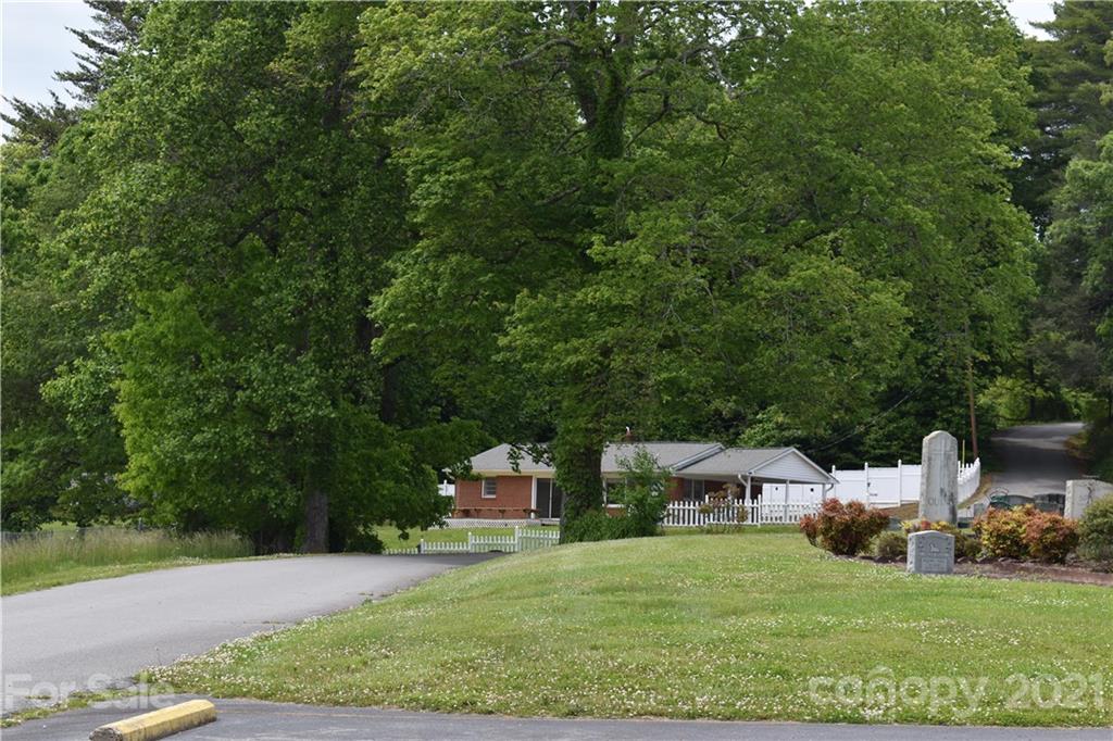 75 Pinewood Drive Marion NC 28752