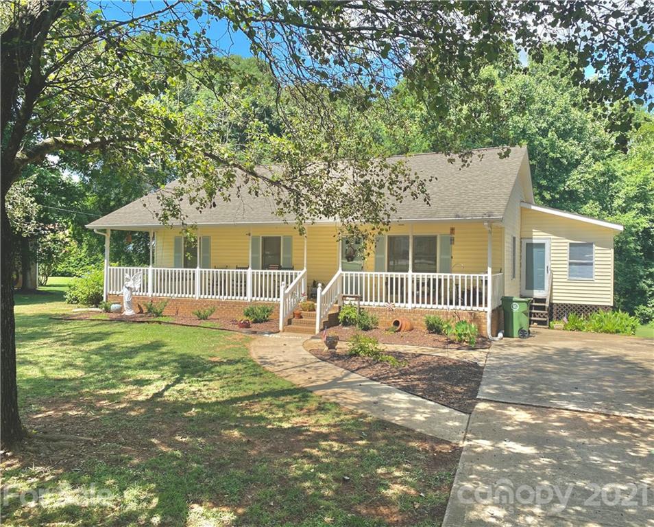 4418 Hickory Grove Road Mount Holly NC 28120