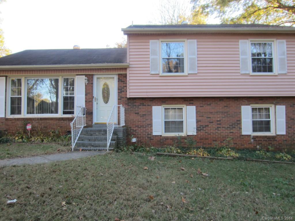 553 Huntsmoor Drive Charlotte NC 28217
