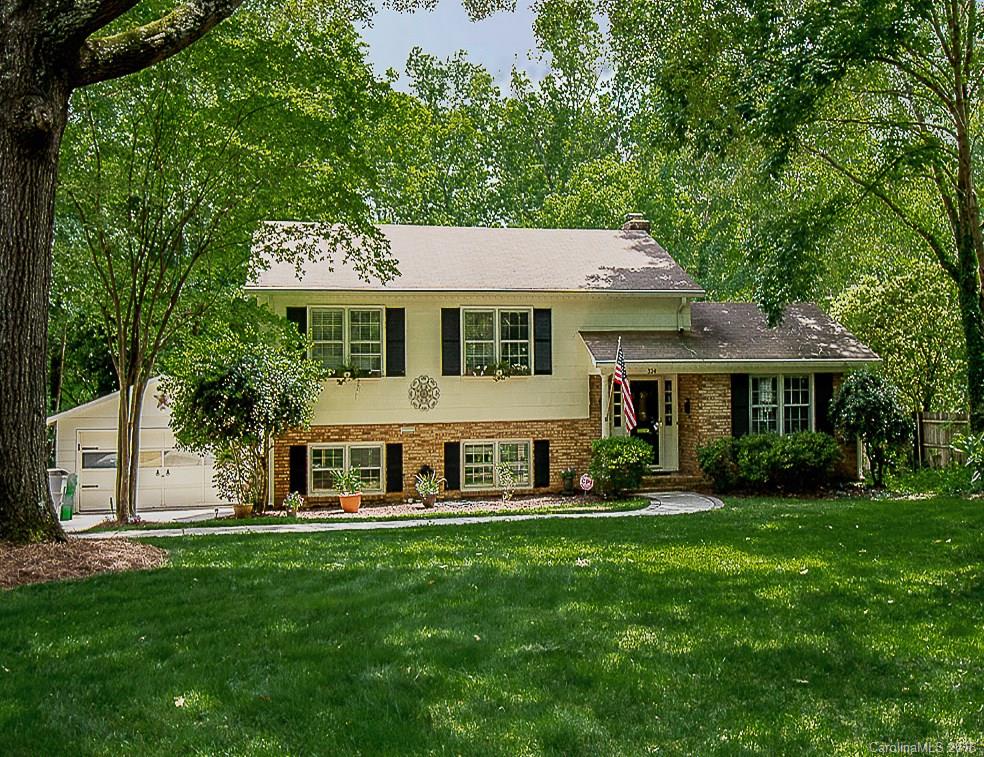 324 Wonderwood Drive Charlotte NC 28211