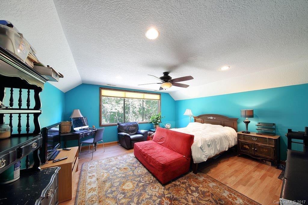 16 Weldon Way Fairview NC 28730