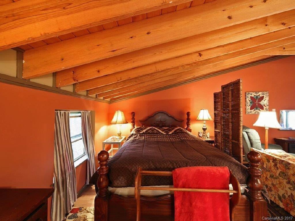 16 Weldon Way Fairview NC 28730