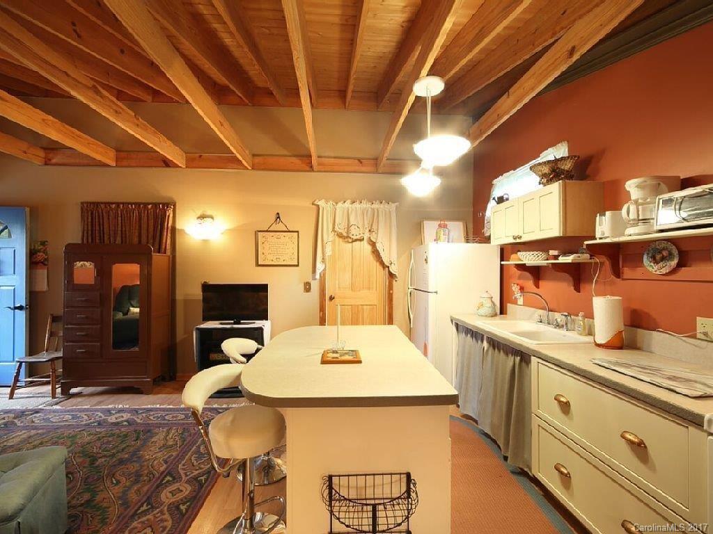 16 Weldon Way Fairview NC 28730