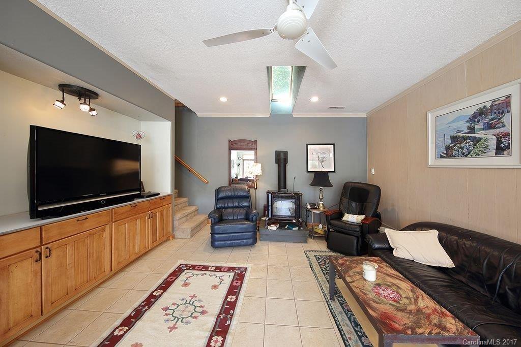 16 Weldon Way Fairview NC 28730