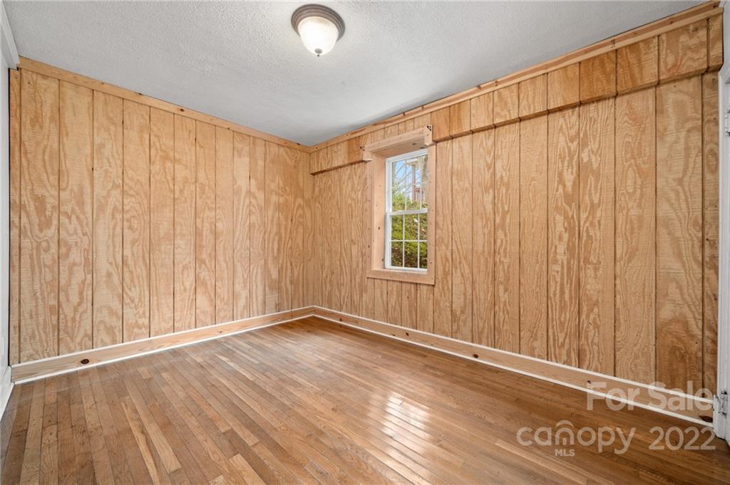 54 Mardell Circle Asheville NC 28806