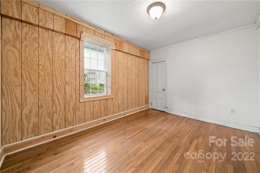 54 Mardell Circle Asheville NC 28806
