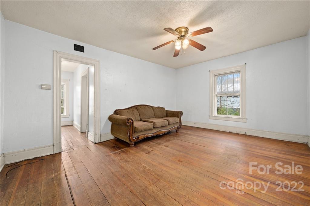 54 Mardell Circle Asheville NC 28806