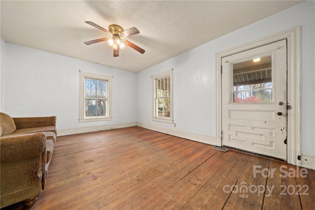 54 Mardell Circle Asheville NC 28806