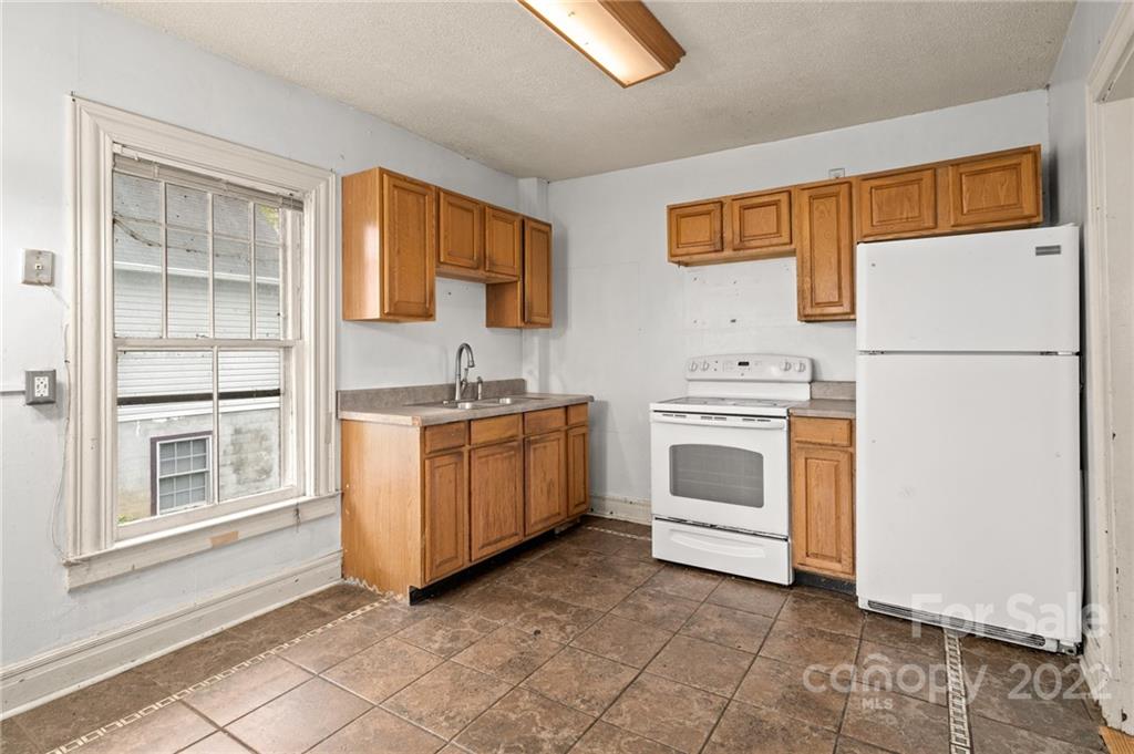 54 Mardell Circle Asheville NC 28806