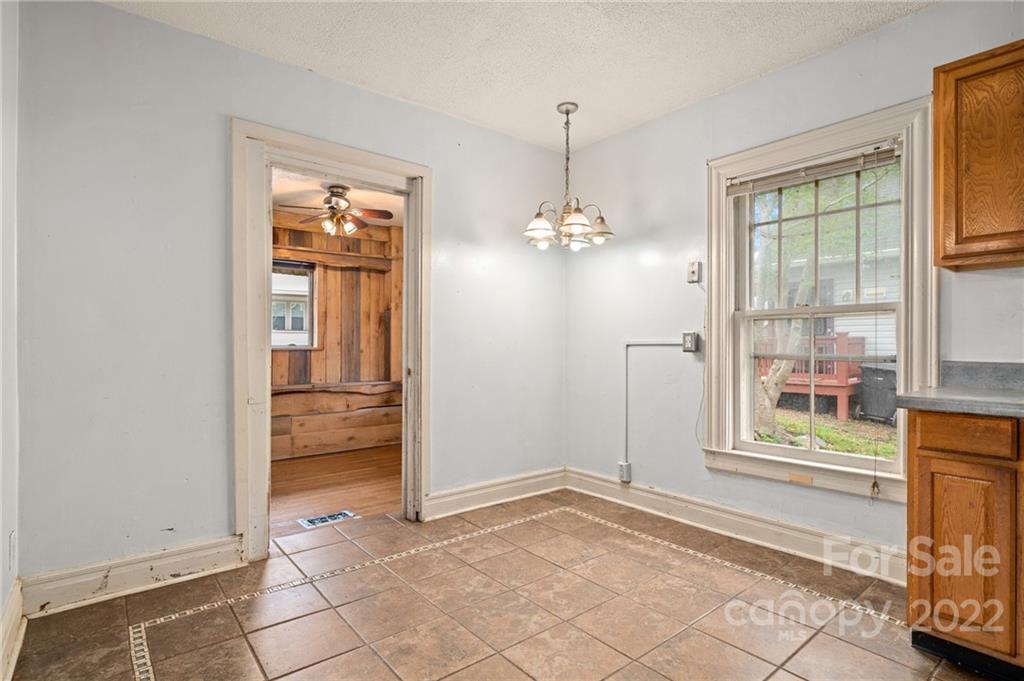 54 Mardell Circle Asheville NC 28806