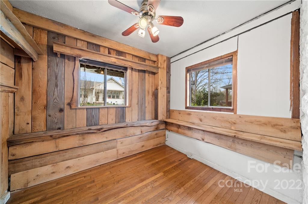 54 Mardell Circle Asheville NC 28806