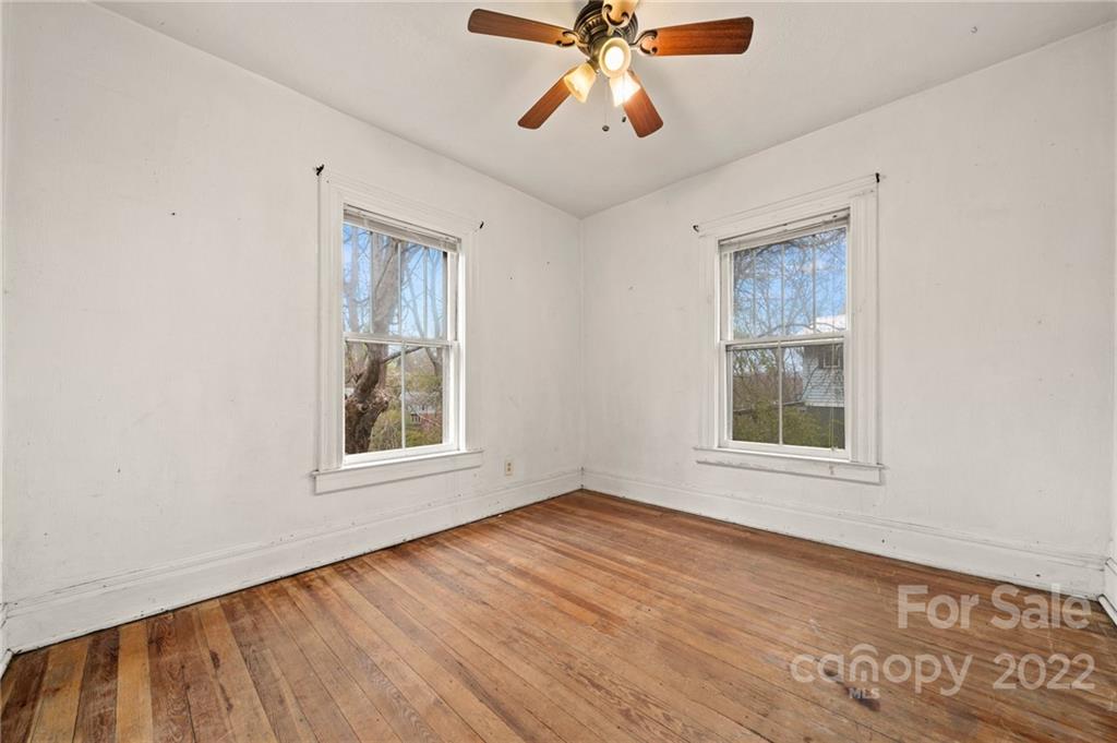 54 Mardell Circle Asheville NC 28806