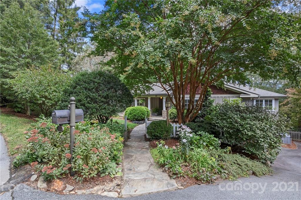 138 Cambridge Road Asheville NC 28804