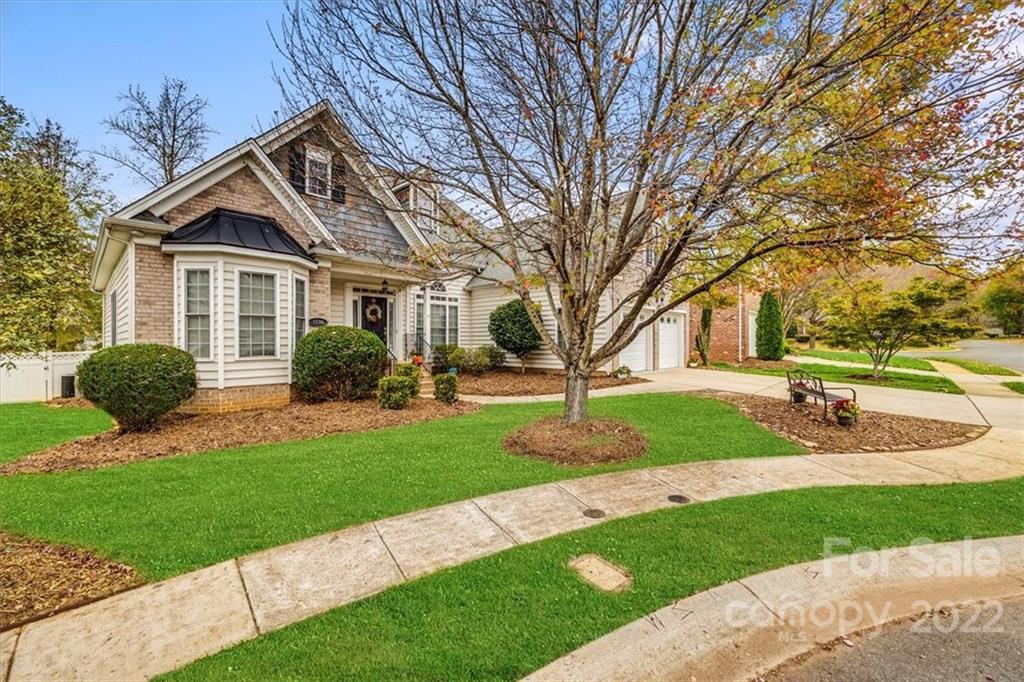 1136 Moray Court Charlotte NC 28211