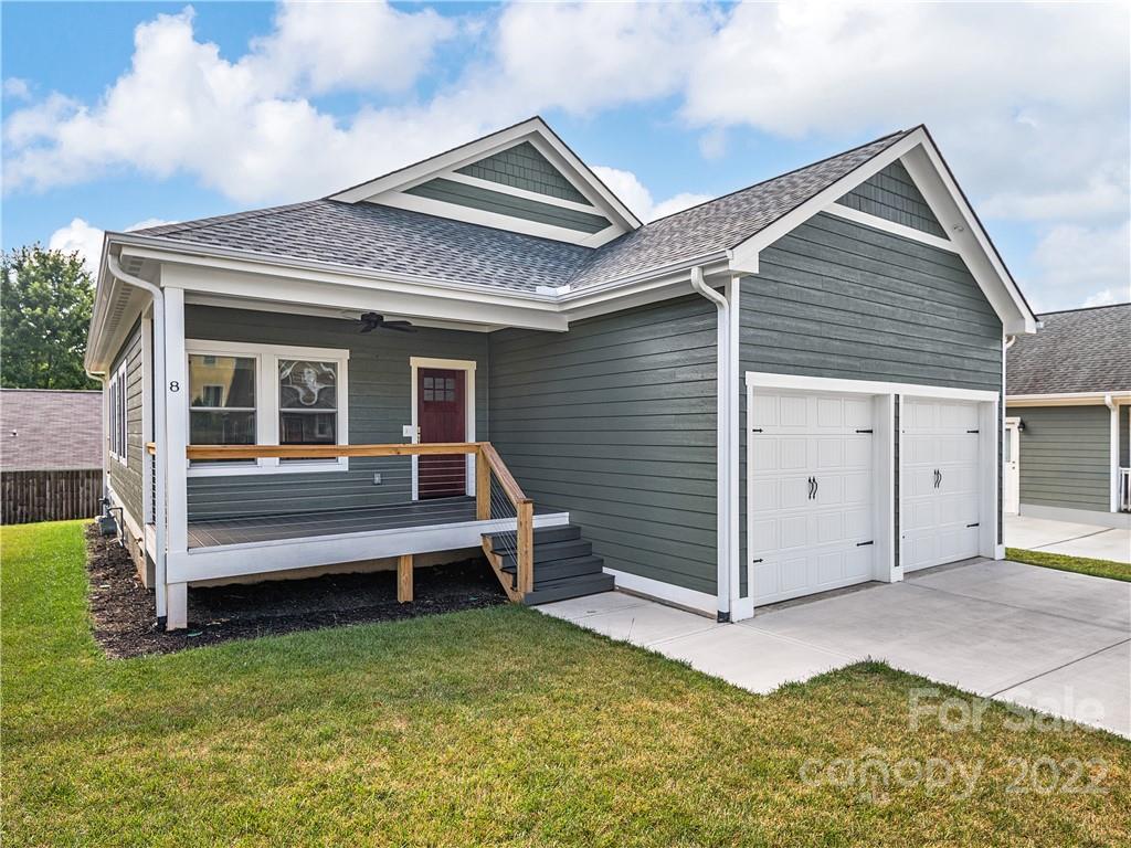 8 Hyde Park Place, Arden NC Real Estate Listing MLS Car3881094