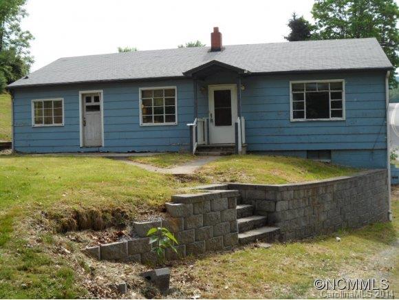 105 Travis Street Clyde NC 28721