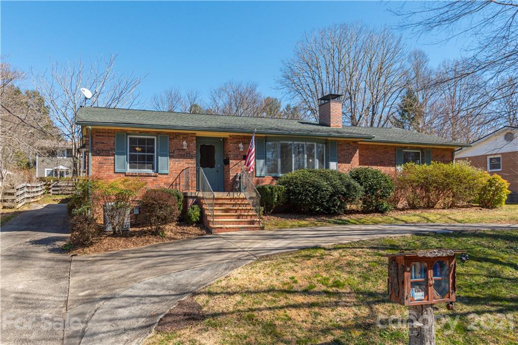 192 Dogwood Drive Brevard NC 28712