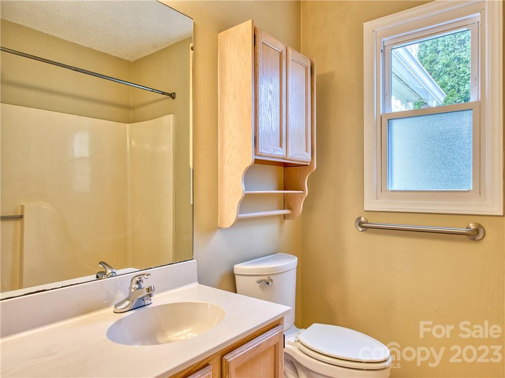 103 Meadow Lake Road Asheville NC 28803