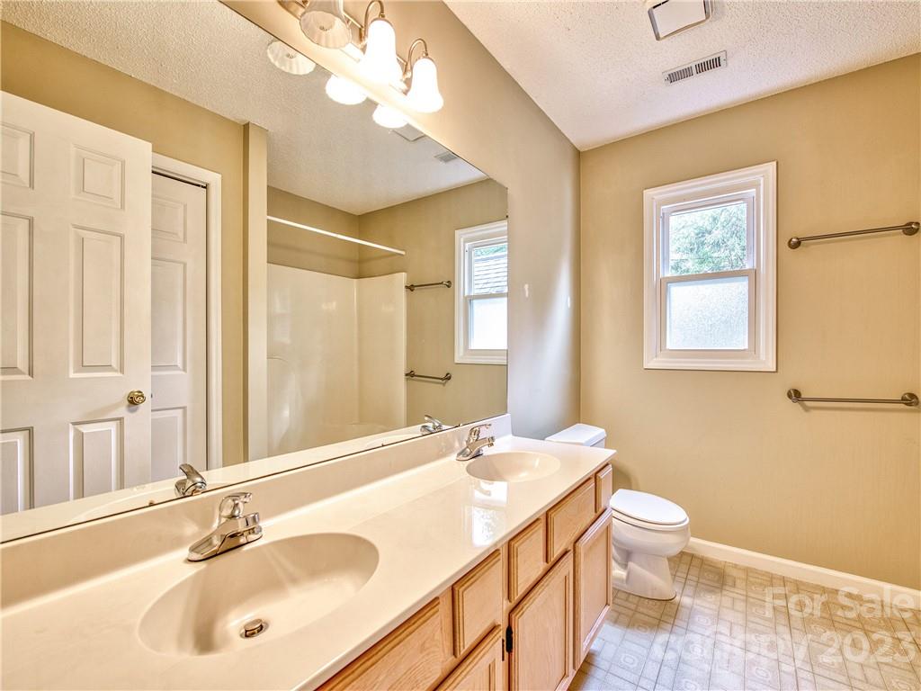 103 Meadow Lake Road Asheville NC 28803