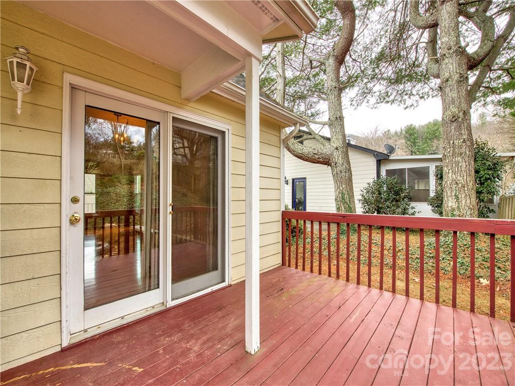 103 Meadow Lake Road Asheville NC 28803