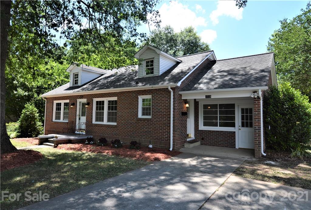 1519 3rd Street NW Hickory NC 28601
