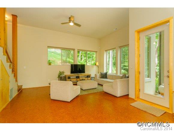 26 Desota Street Asheville NC 28806