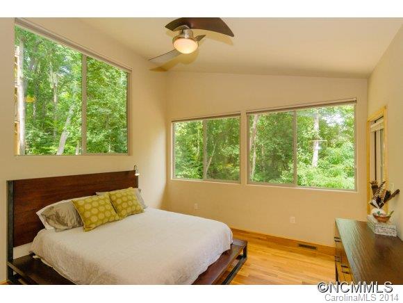 26 Desota Street Asheville NC 28806