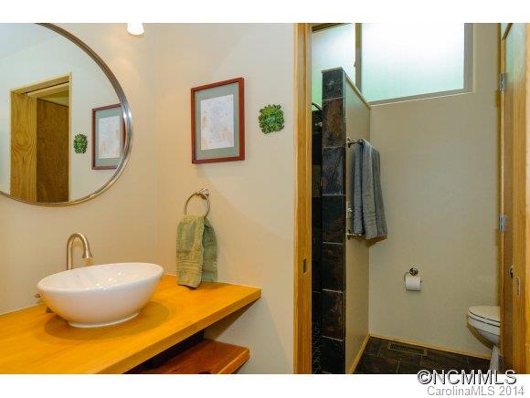 26 Desota Street Asheville NC 28806