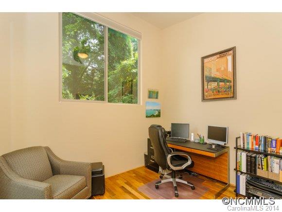 26 Desota Street Asheville NC 28806