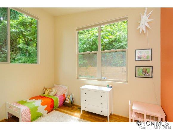 26 Desota Street Asheville NC 28806