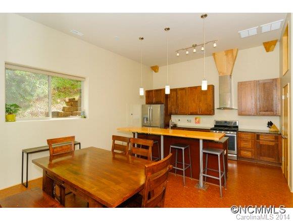 26 Desota Street Asheville NC 28806
