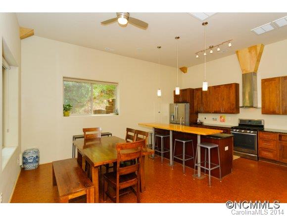 26 Desota Street Asheville NC 28806