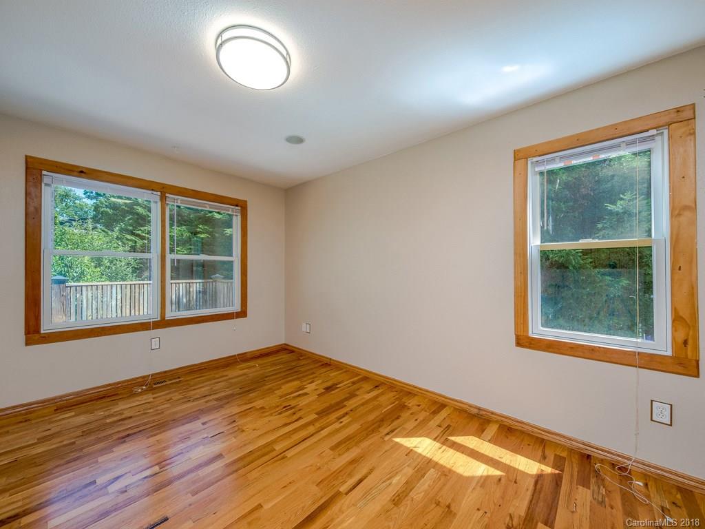 11 West End Way Asheville NC 28806