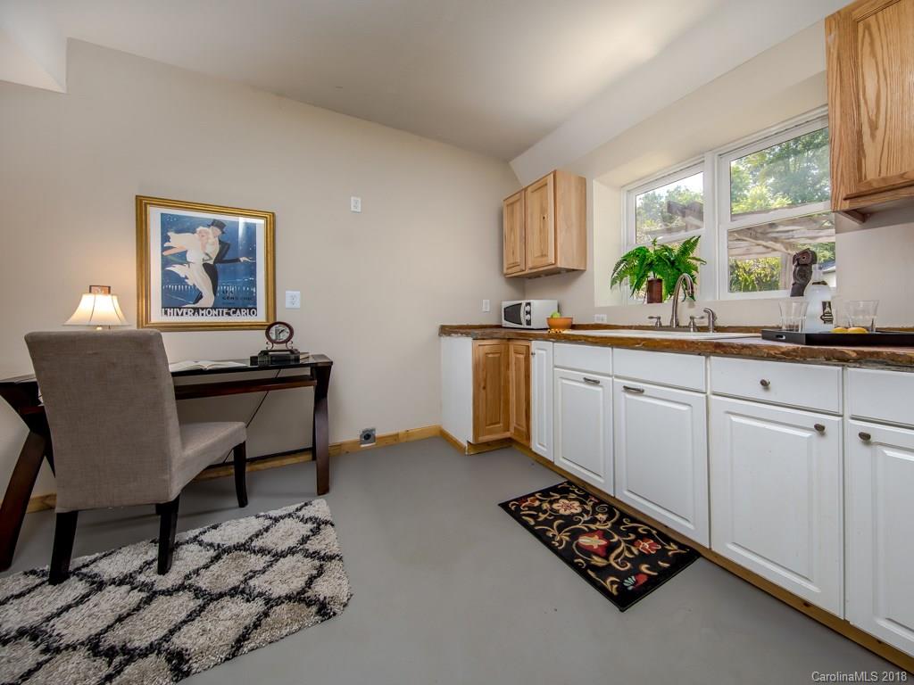 11 West End Way Asheville NC 28806