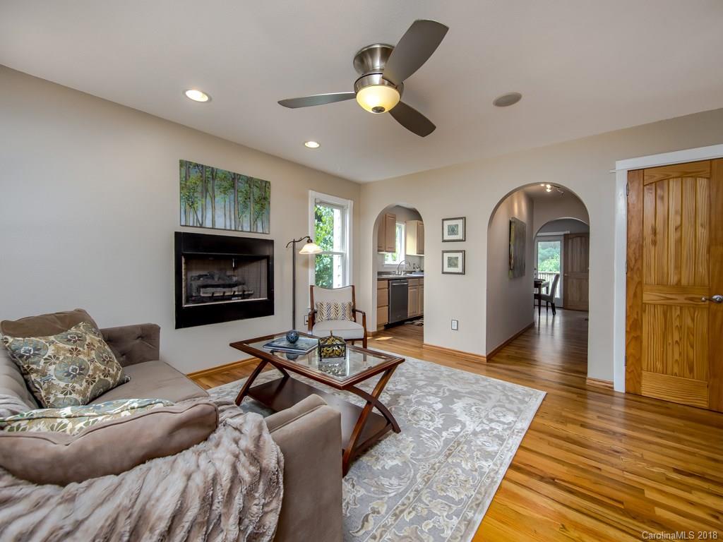 11 West End Way Asheville NC 28806
