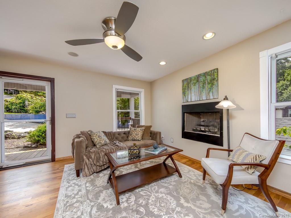 11 West End Way Asheville NC 28806